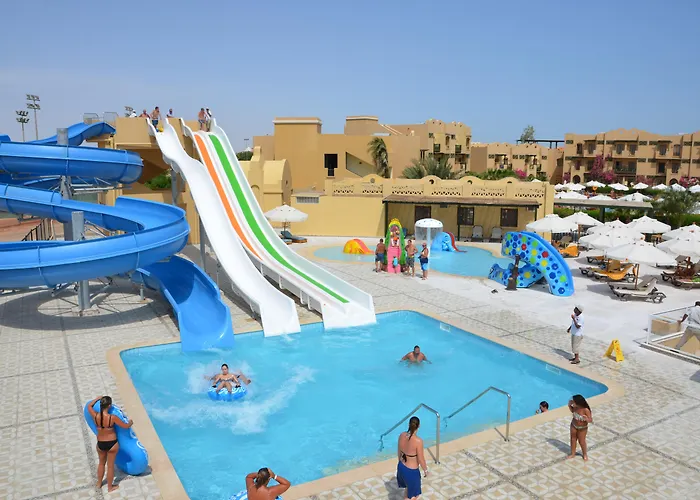 אתר נופש Three Corners Rihana 4*